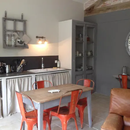 Les Petites Baronnes Apartamento *