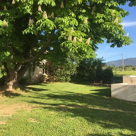 Les Petites Baronnes Apartamento Sannes
